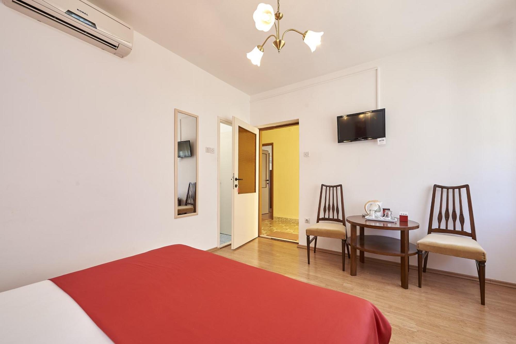 Apartments And Rooms With Parking Space Trogir - 13102 Pokój zdjęcie